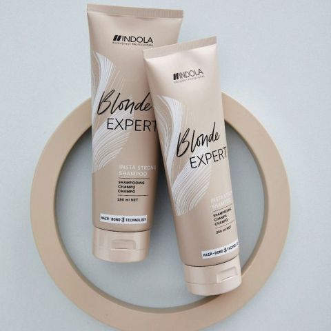 Indola Blonde Expert Insta Strong Shampoo 250 Ml 1000 Ml Online Kaufen